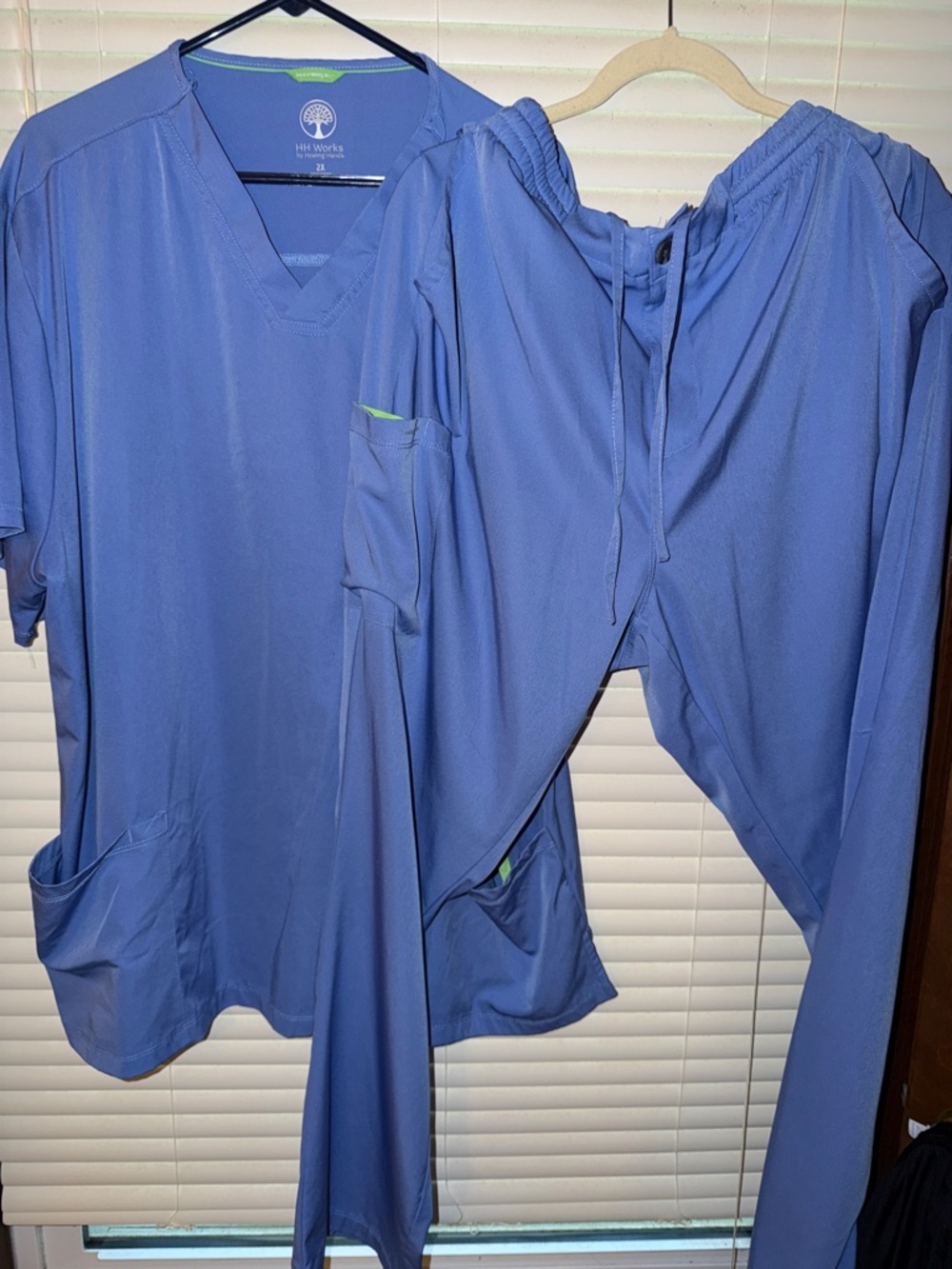 Men’s Healing Hands Medical Scrub Set  2XL-  Ceil Blue Top & Drawstring Pants